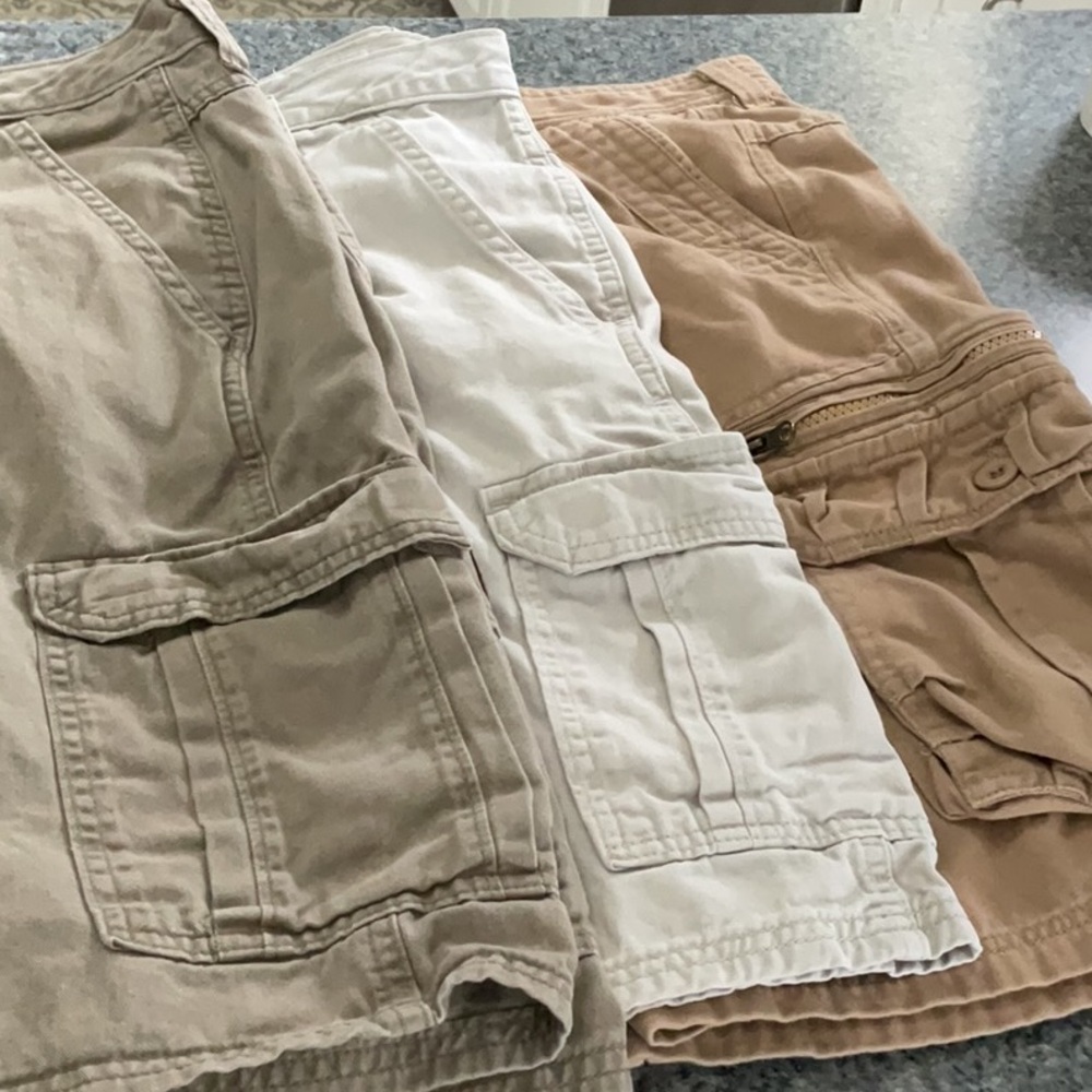 3 pair men’s cargo shorts size 34